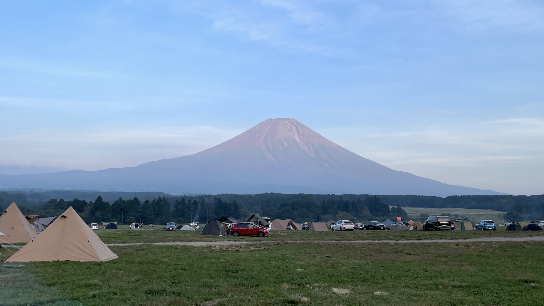 写真:静岡県：ふもとっぱらキャンプ場